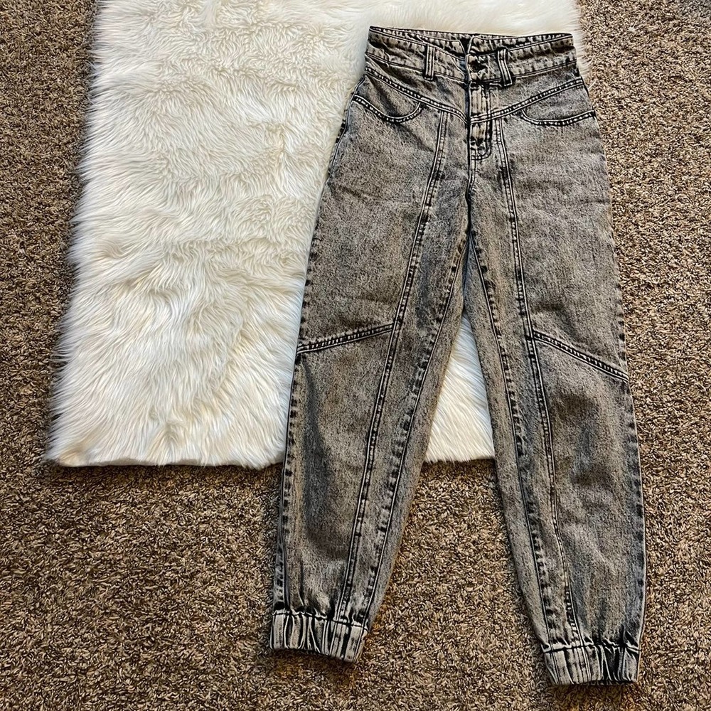 Women's Revolve Bardot Jogger Style Jeans Size US 26